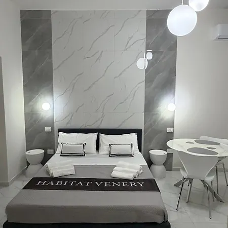Habitat Modern Venery Gasthuis 4*